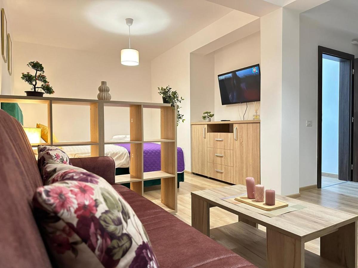 Coresi Mall Area & By Glam Brasov
