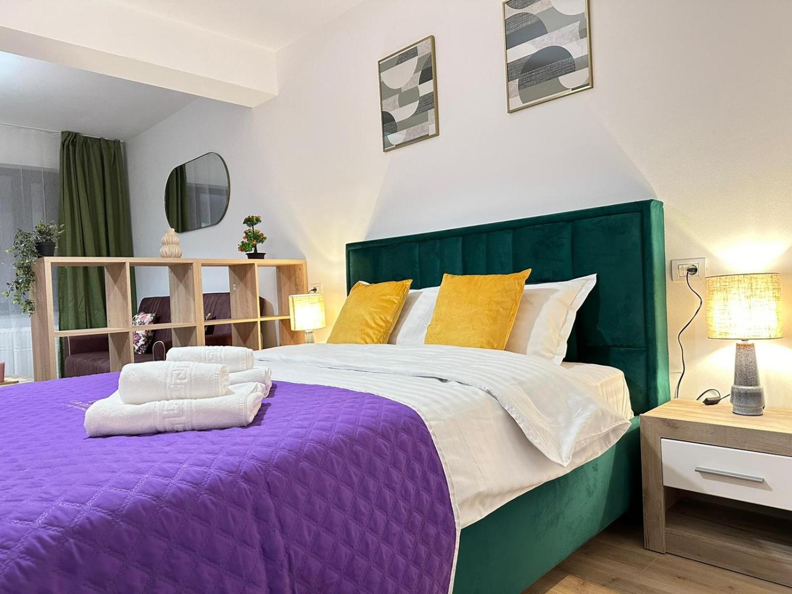 Apartment Coresi Mall Area & By Glam Brașov