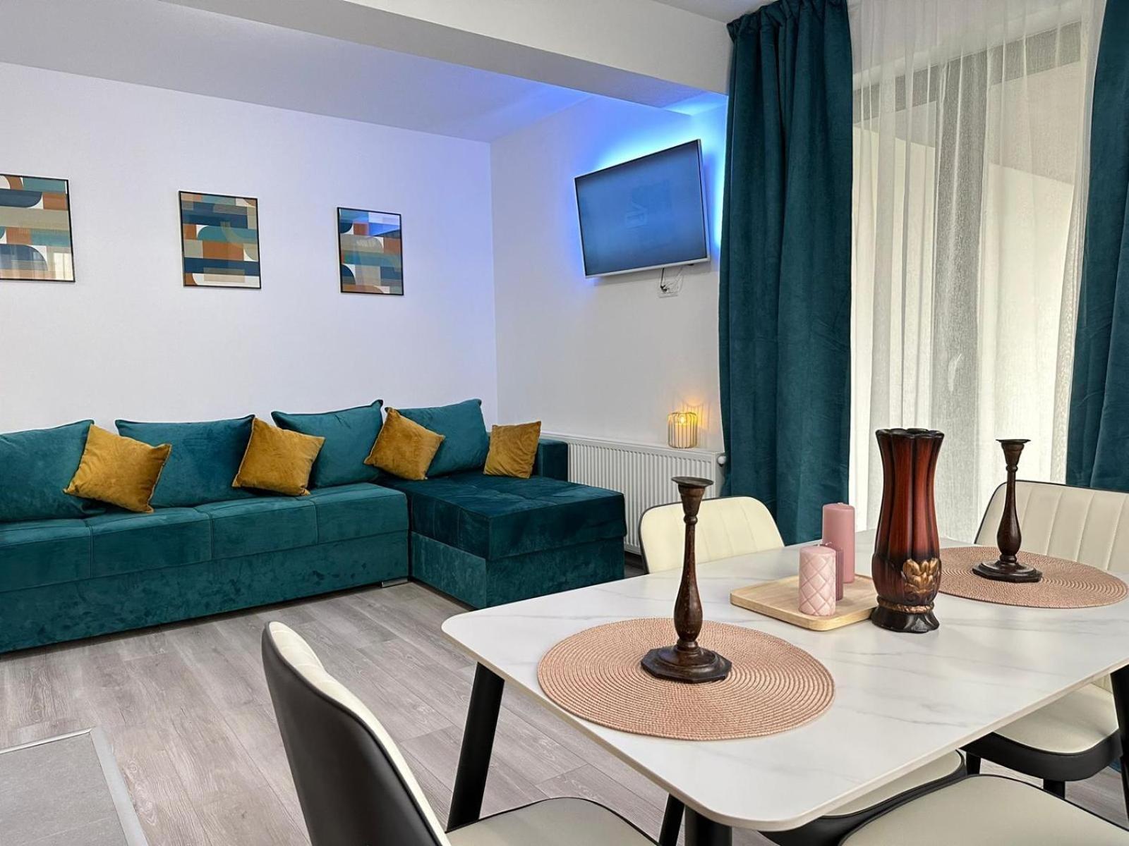 Apartment Coresi Mall Area & By Glam Brașov